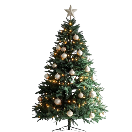 Joulukuusi koristeineen